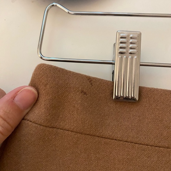 Elegant Tan Skirt - Picture 2 of 4